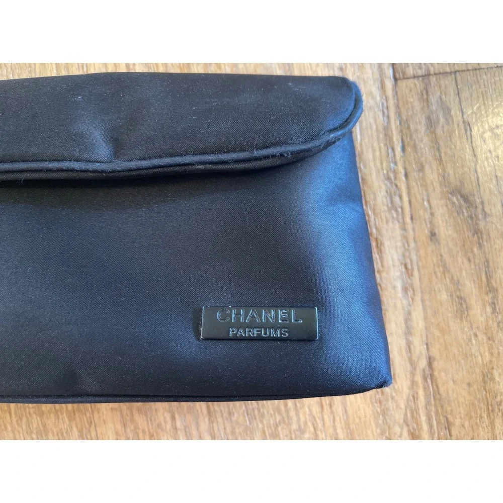 Chanel Parfums Black Satin Makeup‎ Bag Cosmetic Clutch Pouch Zip Logo CC Lining